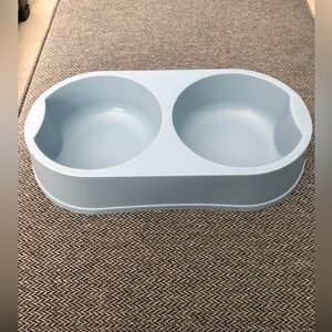 Hartz Double Diner Plastic Pet Food And Water Bowl